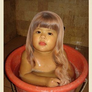 Meet your Posher, Rusellith